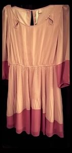 Color blocked pleated dress